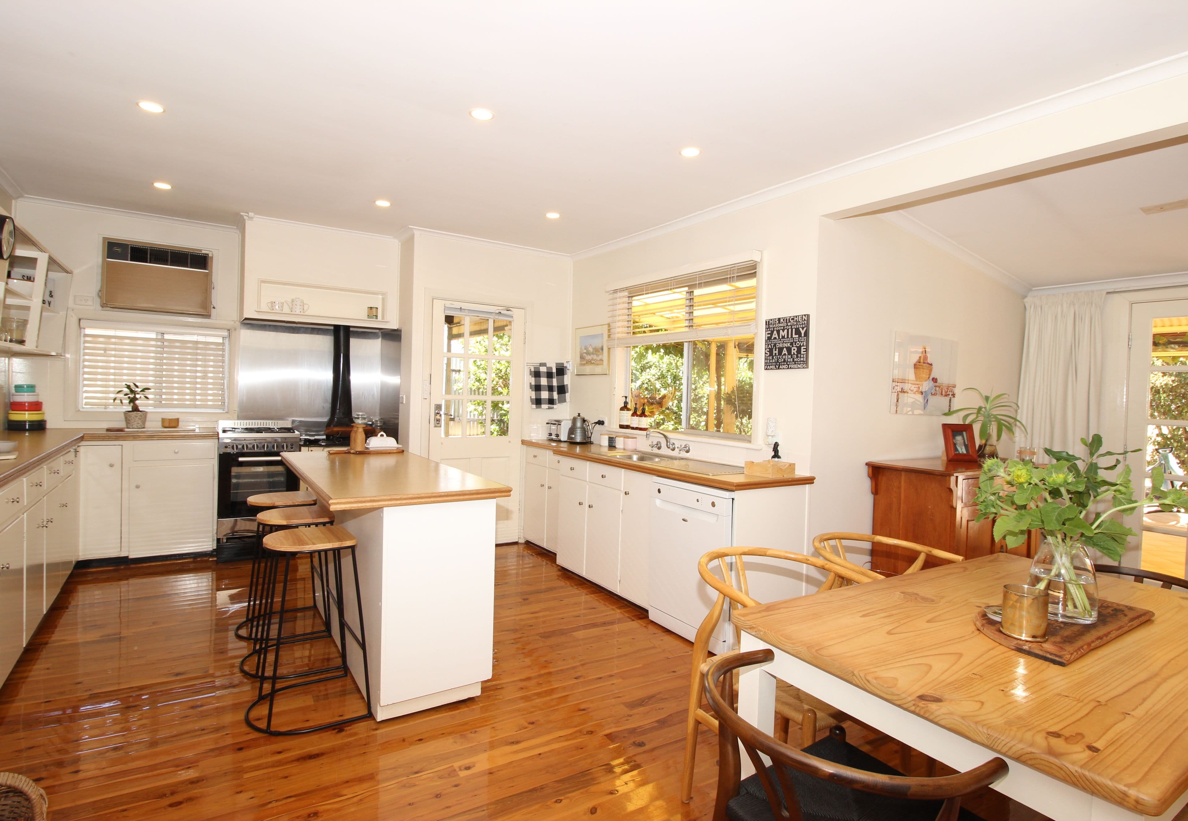 5 Henderson Street, Waikerie SA 5330, Waikerie - Thumbnail 2