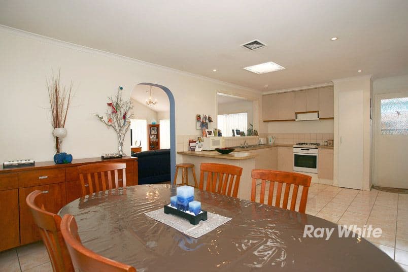 5 Miller Court, CRANBOURNE VIC 3977, Cranbourne - Thumbnail 5
