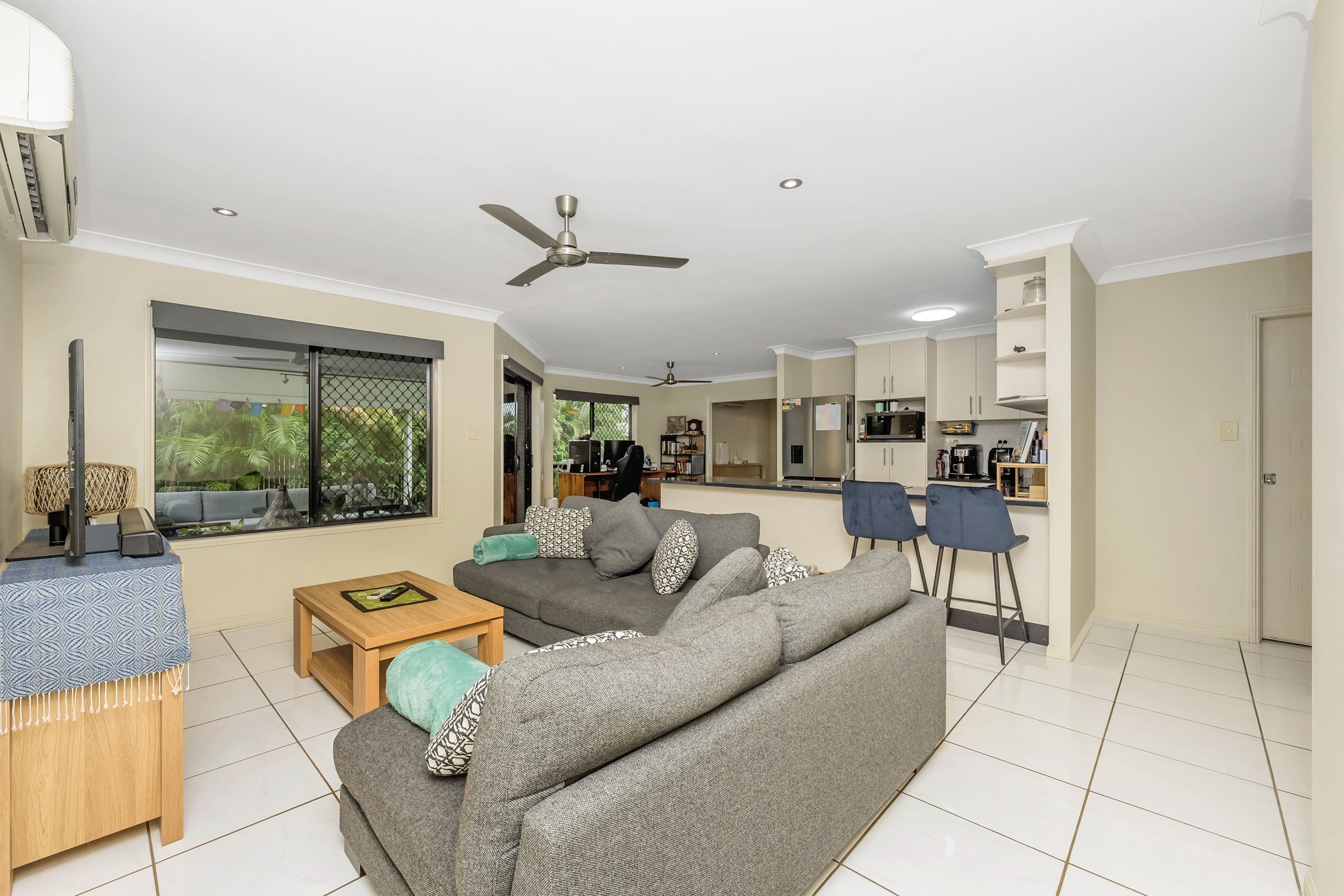 9 Friarbird Avenue, Bohle Plains QLD 4817, Bohle Plains - Thumbnail 3