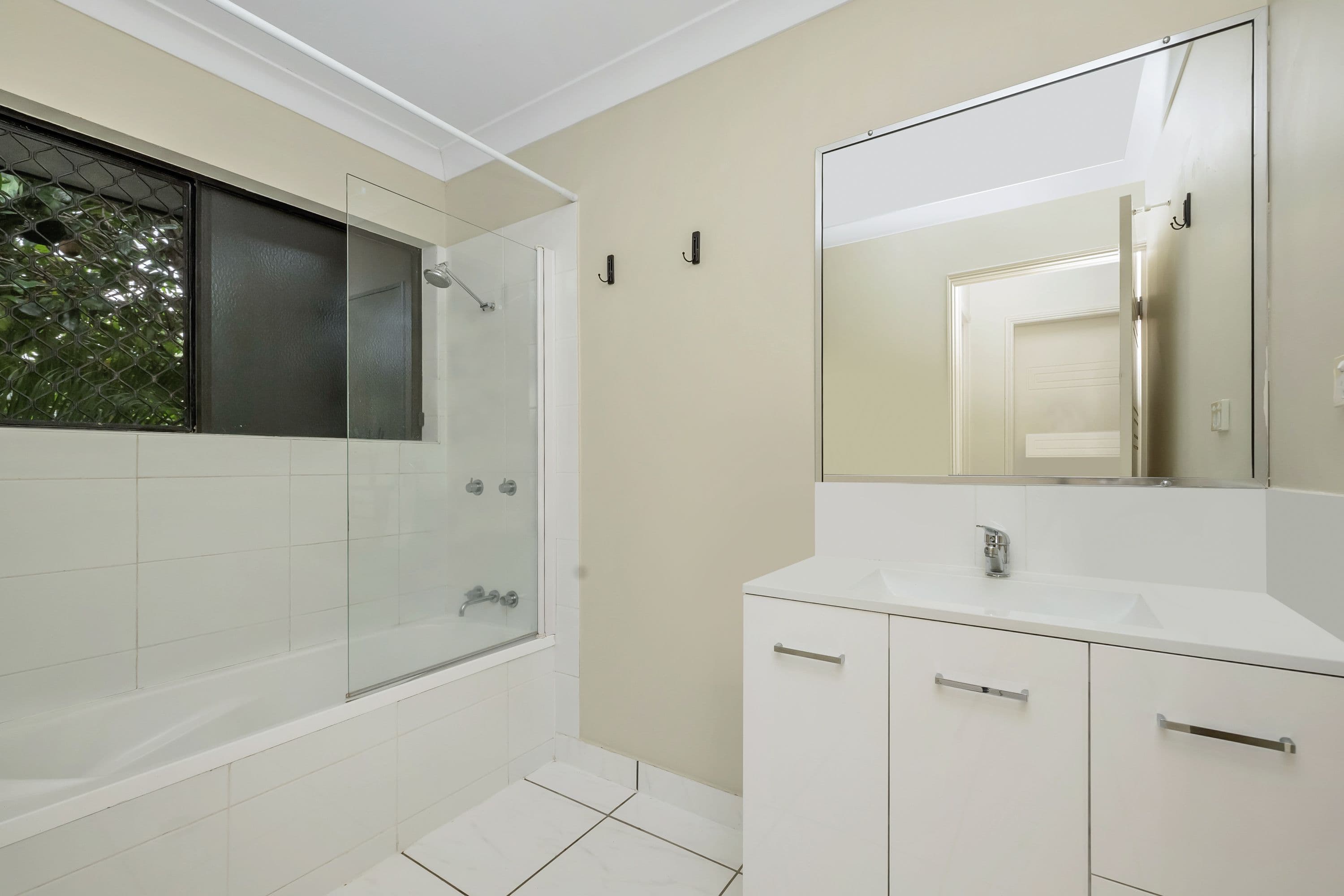 9 Friarbird Avenue, Bohle Plains QLD 4817, Bohle Plains - Thumbnail 5