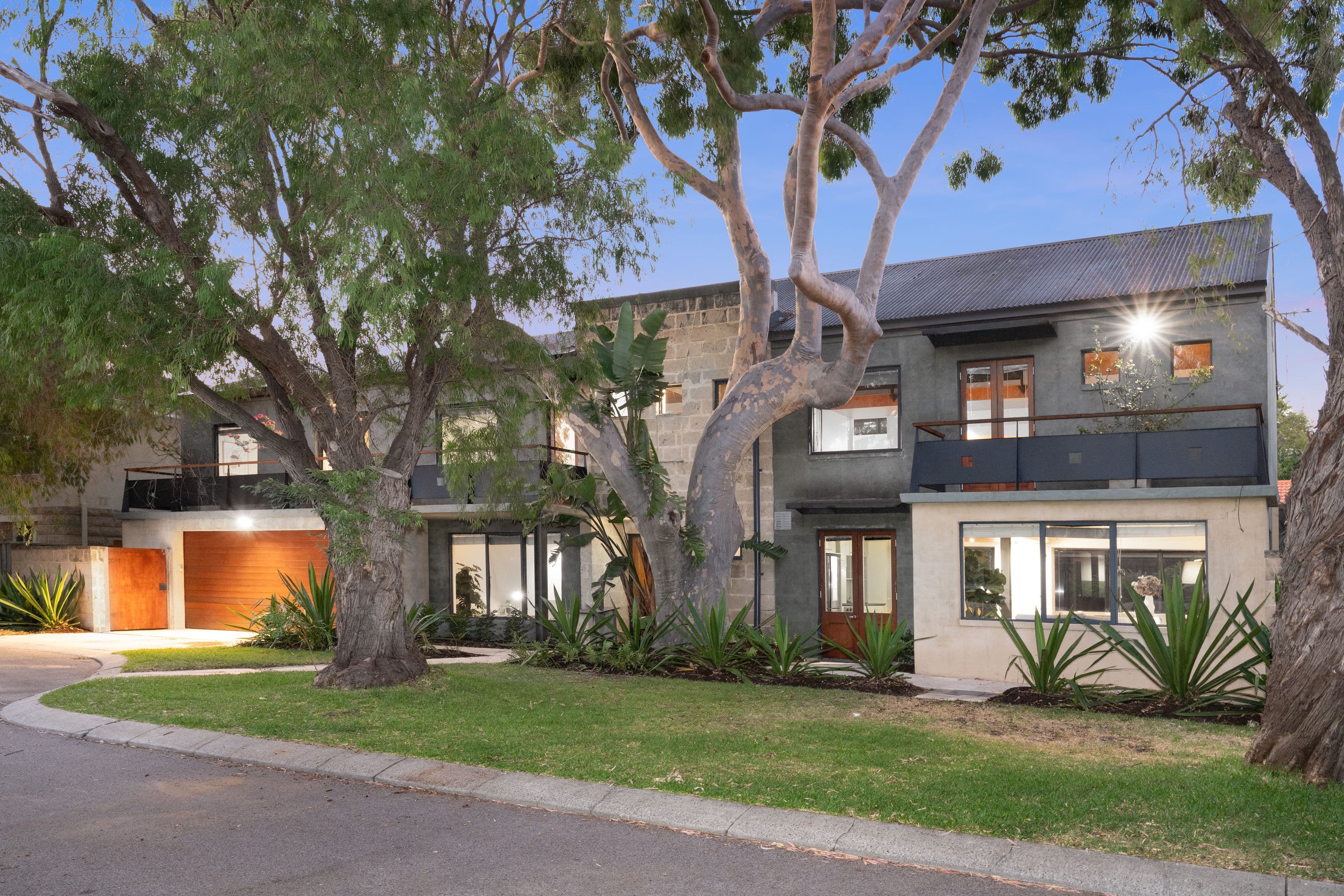 8 Finey Street, Cottesloe WA 6011, Cottesloe - Image 1
