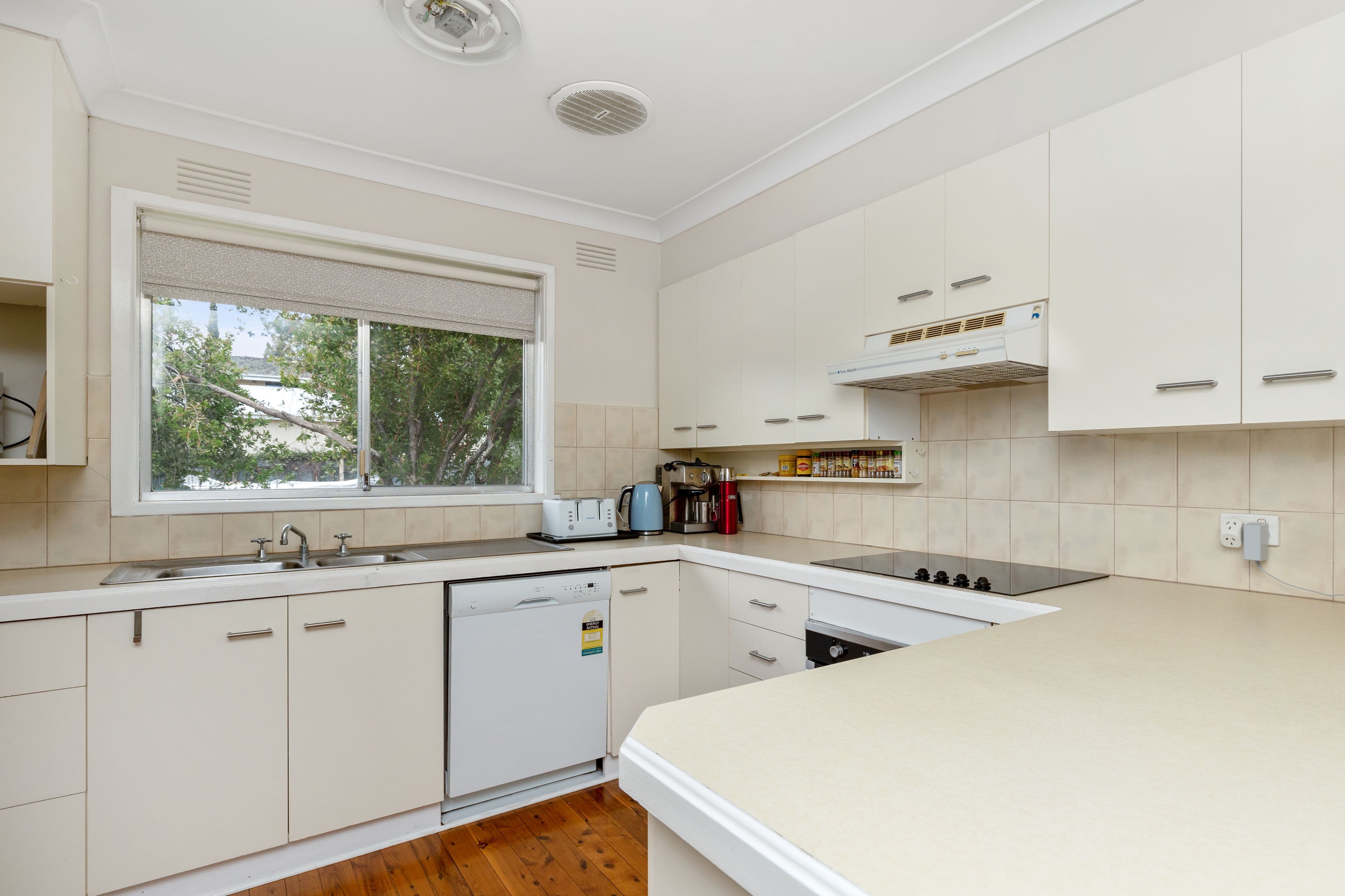 7 Pratt Street, Mount Austin NSW 2650, Mount Austin - Thumbnail 6