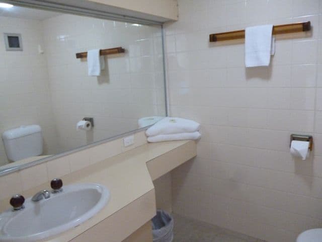 170 The Esplanade, BURLEIGH HEADS QLD 4220, Burleigh Heads - Thumbnail 6