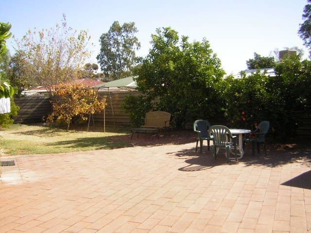 8 Glass Court, ALICE SPRINGS NT 0870, Alice Springs - Thumbnail 3