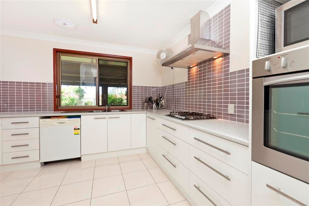 52 Pinewood Street, CAPALABA QLD 4157, Capalaba - Thumbnail 3