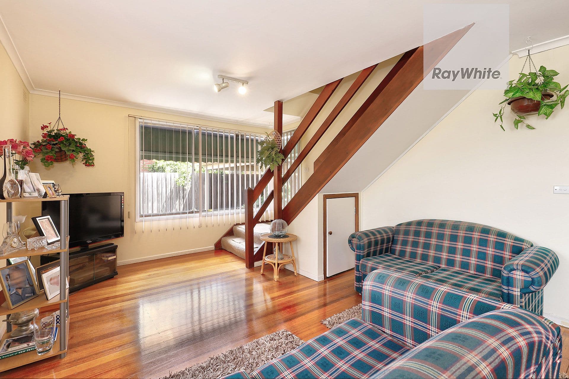 12 Burbank Avenue, Gladstone Park VIC 3043, Gladstone Park - Thumbnail 8
