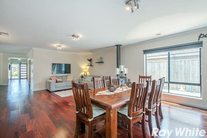 4 Nighthawk Boulevard, South Morang VIC 3752, South Morang - Thumbnail 4