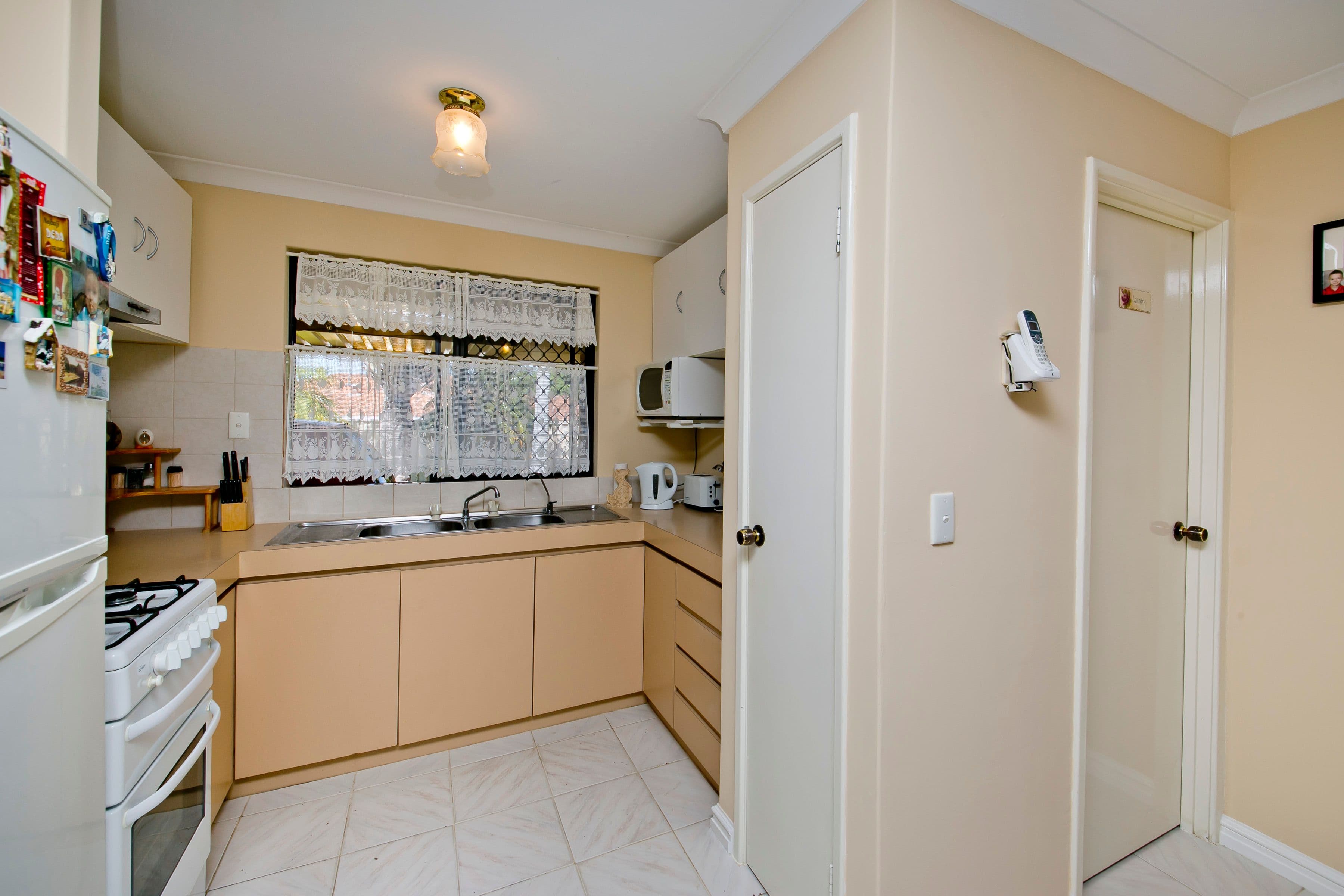 2 Mekong Place, Beechboro WA 6063, Beechboro - Thumbnail 8