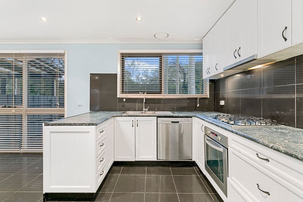 3 Keogh Street, Rosebud VIC 3939, Rosebud - Thumbnail 4