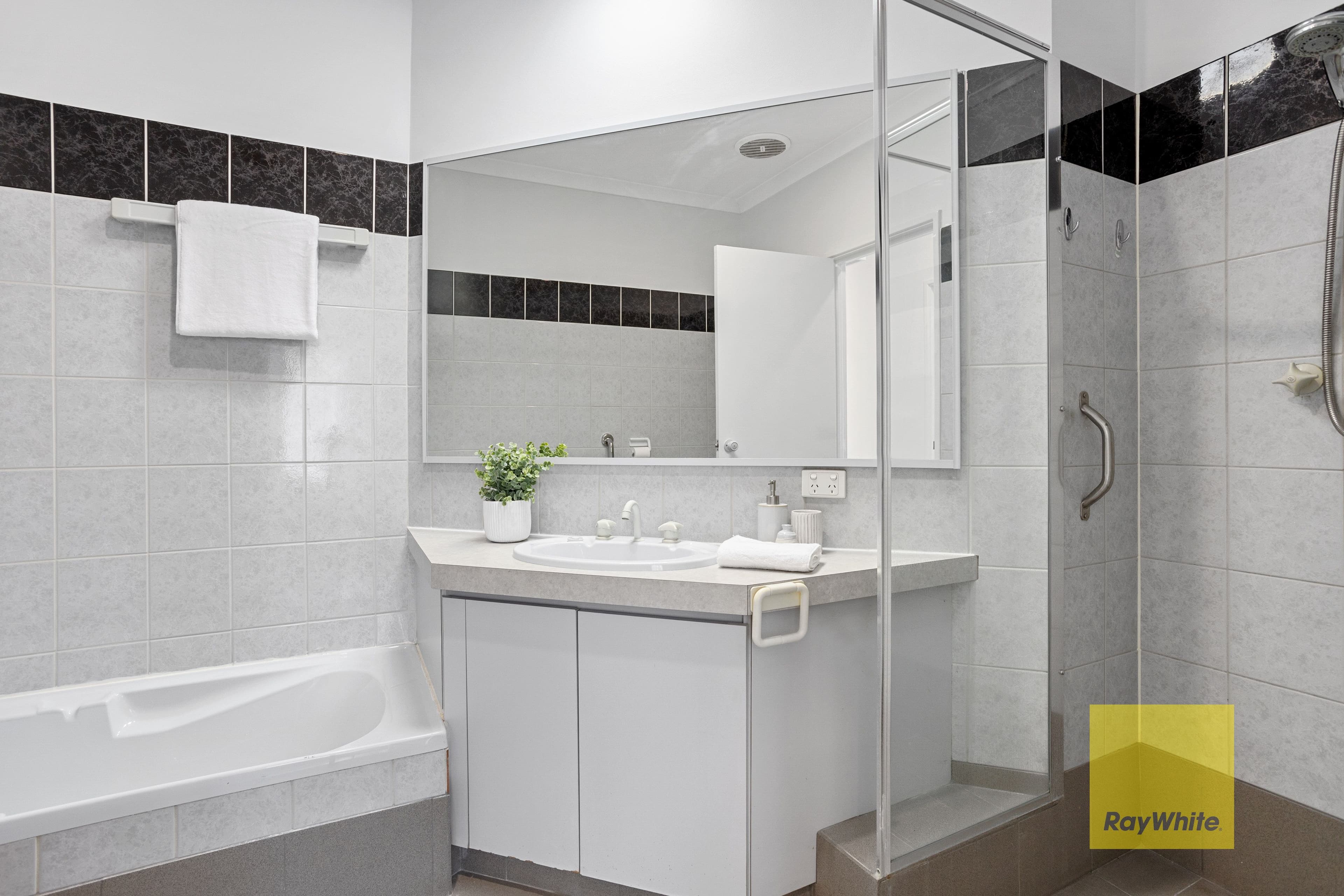 13 Kobelke Street, Dianella WA 6059, Dianella - Thumbnail 5
