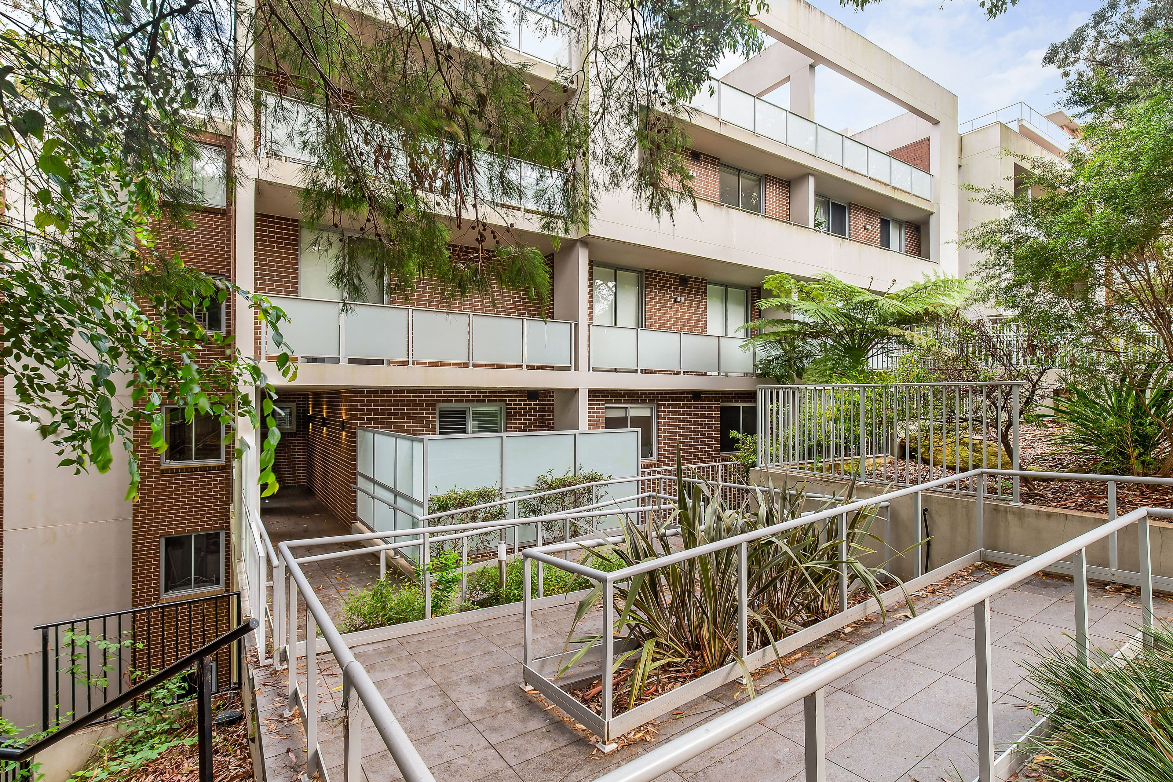 1 Lamond Drive, Turramurra NSW 2074, Turramurra - Thumbnail 6