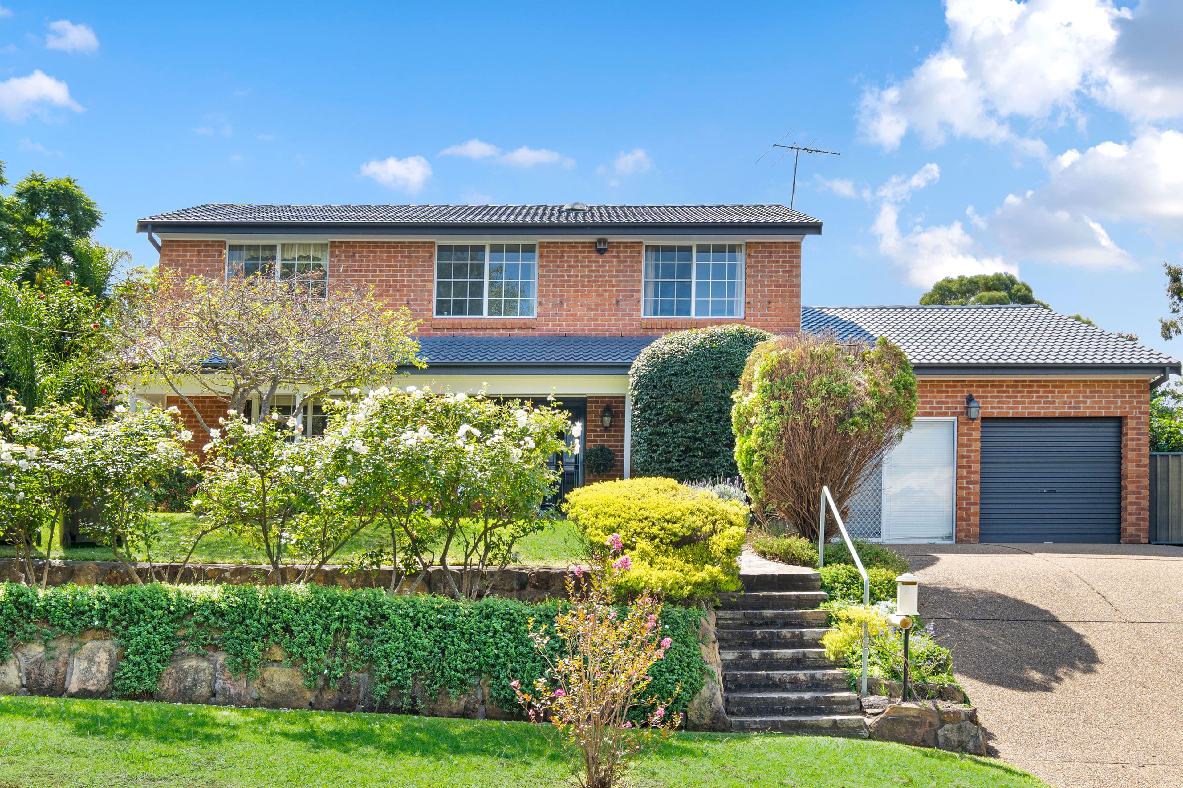 25 Oakdale Place, Baulkham Hills NSW 2153, Baulkham Hills - Image 1