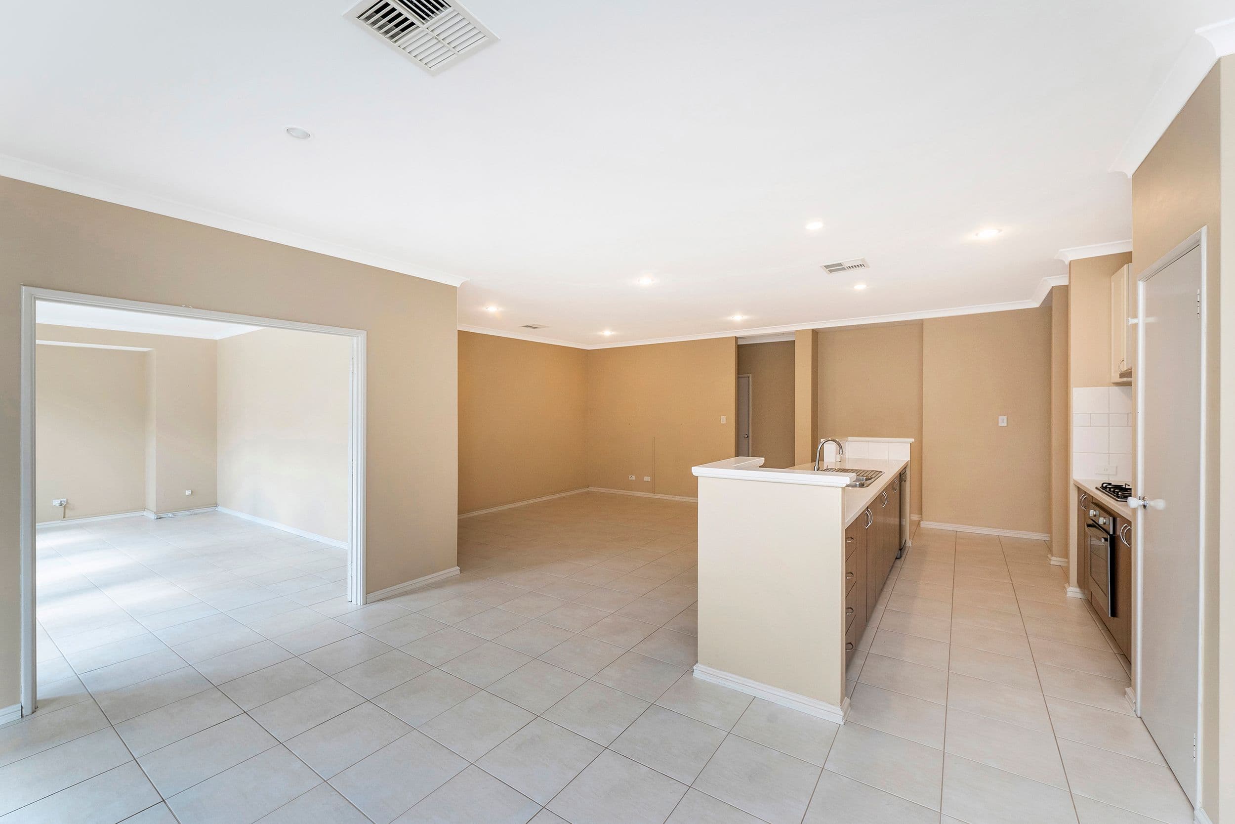 82 Lemon Gum Drive, Baldivis WA 6171, Baldivis - Thumbnail 3