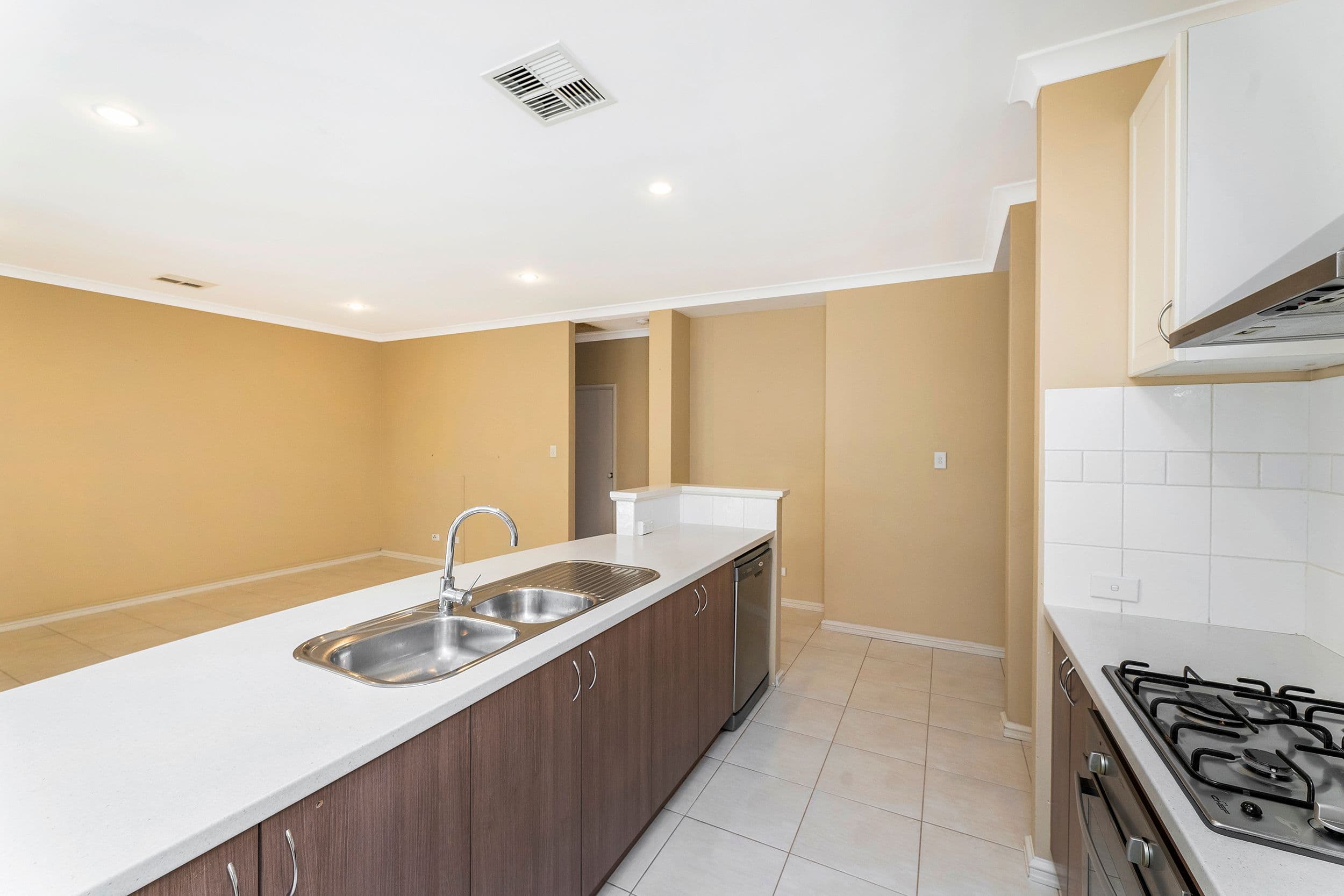 82 Lemon Gum Drive, Baldivis WA 6171, Baldivis - Thumbnail 8