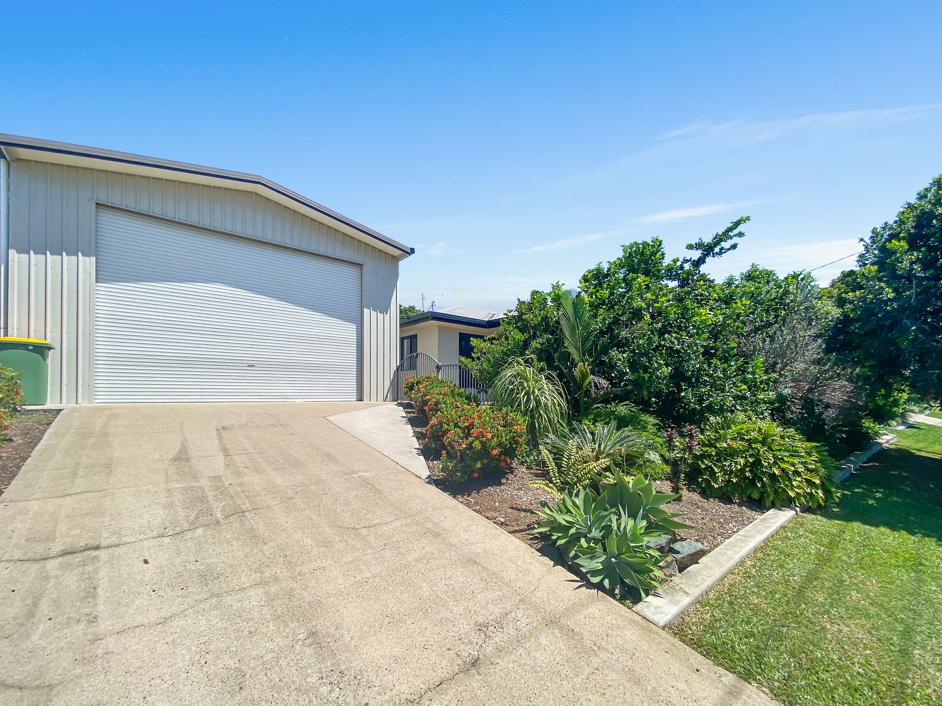 25 Brooksfield Drive, Sarina Beach QLD 4737, Sarina Beach - Thumbnail 2