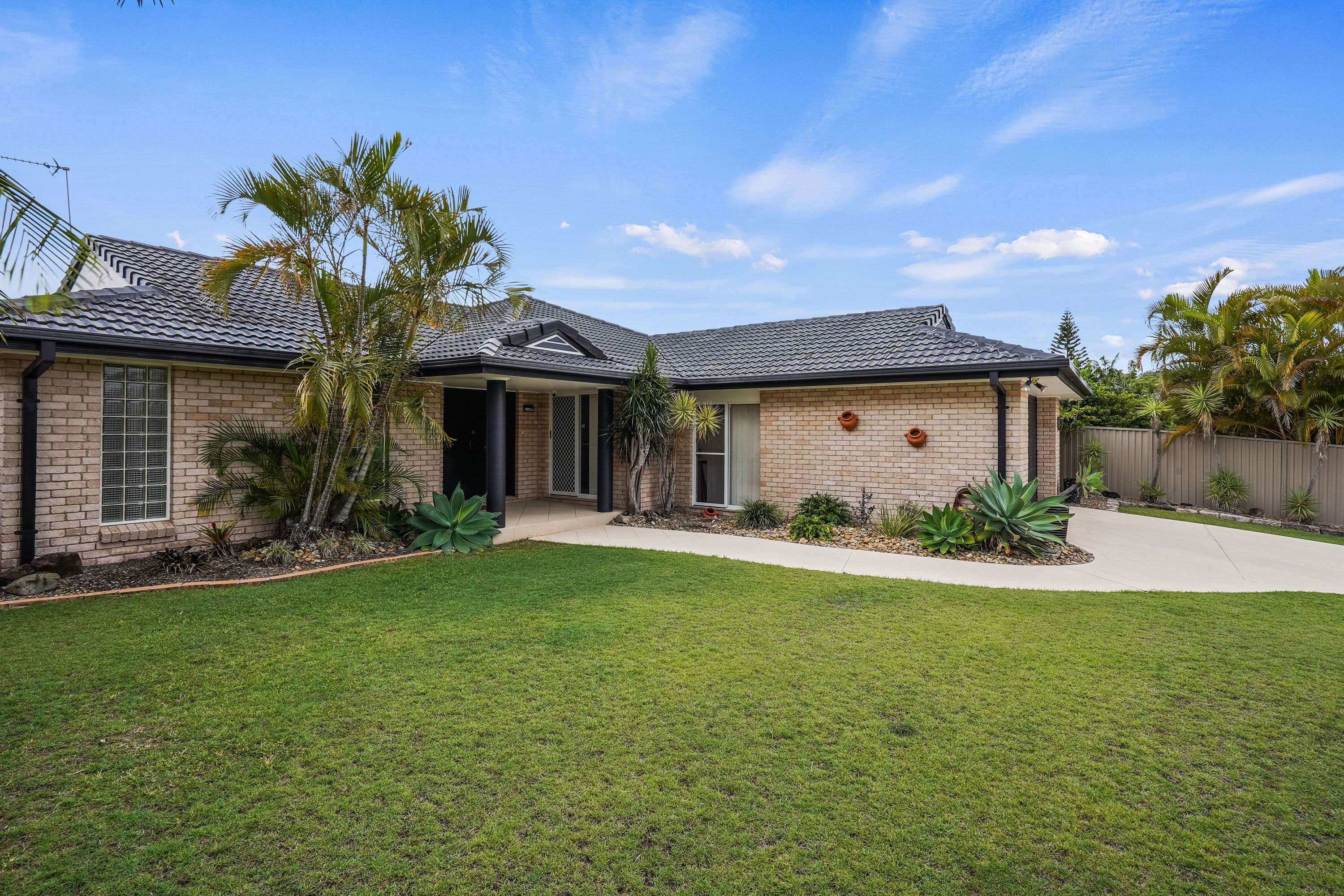5 Wedgebill Parade, Burleigh Waters QLD 4220, Burleigh Waters - Thumbnail 3