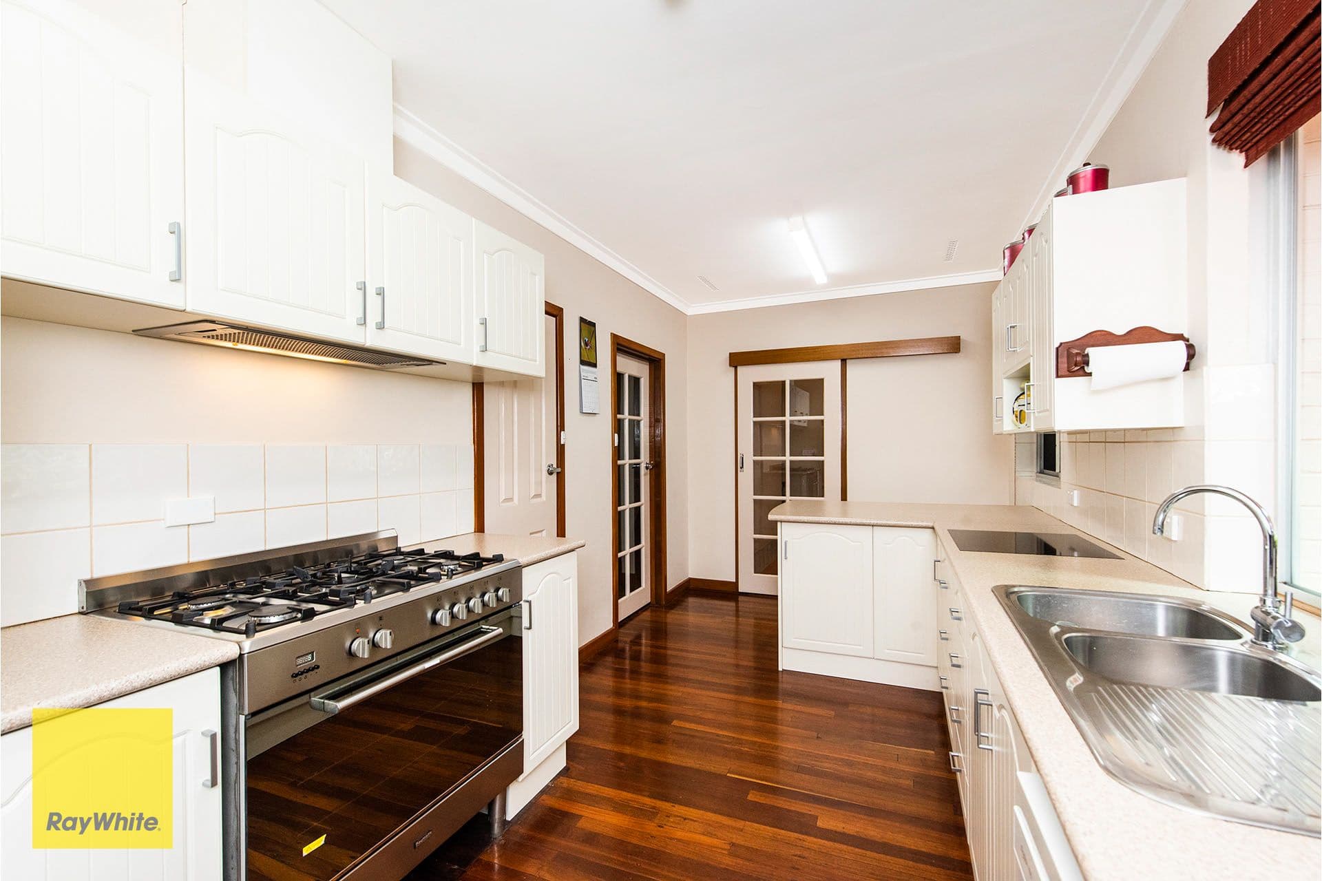 14 Hinkler Road, Kalamunda WA 6076, Kalamunda - Thumbnail 7