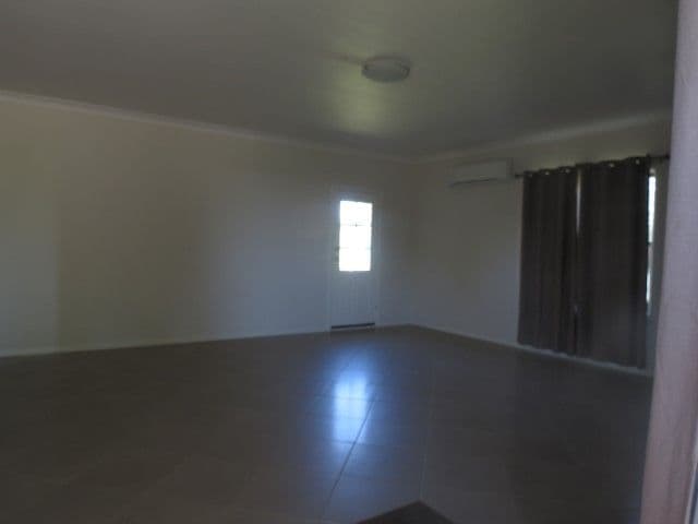 12 Marsden Court, Roma QLD 4455, Roma - Thumbnail 4