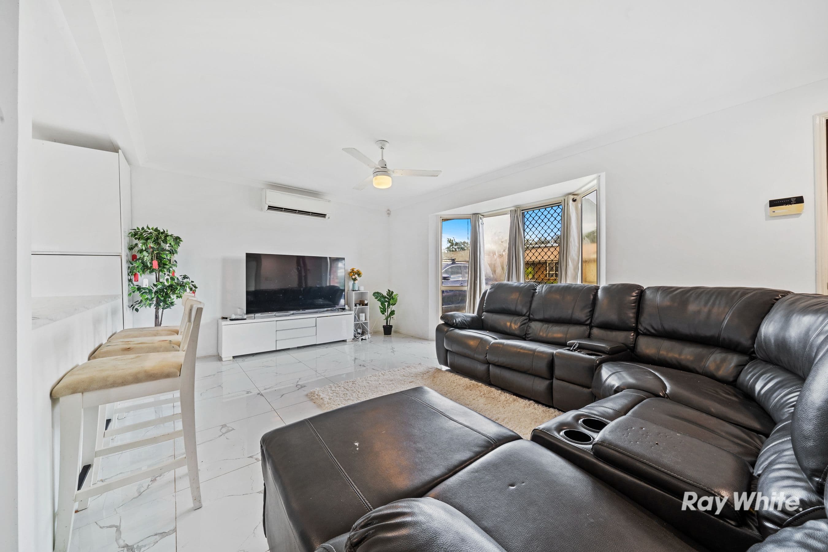 11 Cherrytree Place, Waterford West QLD 4133, Waterford West - Thumbnail 5