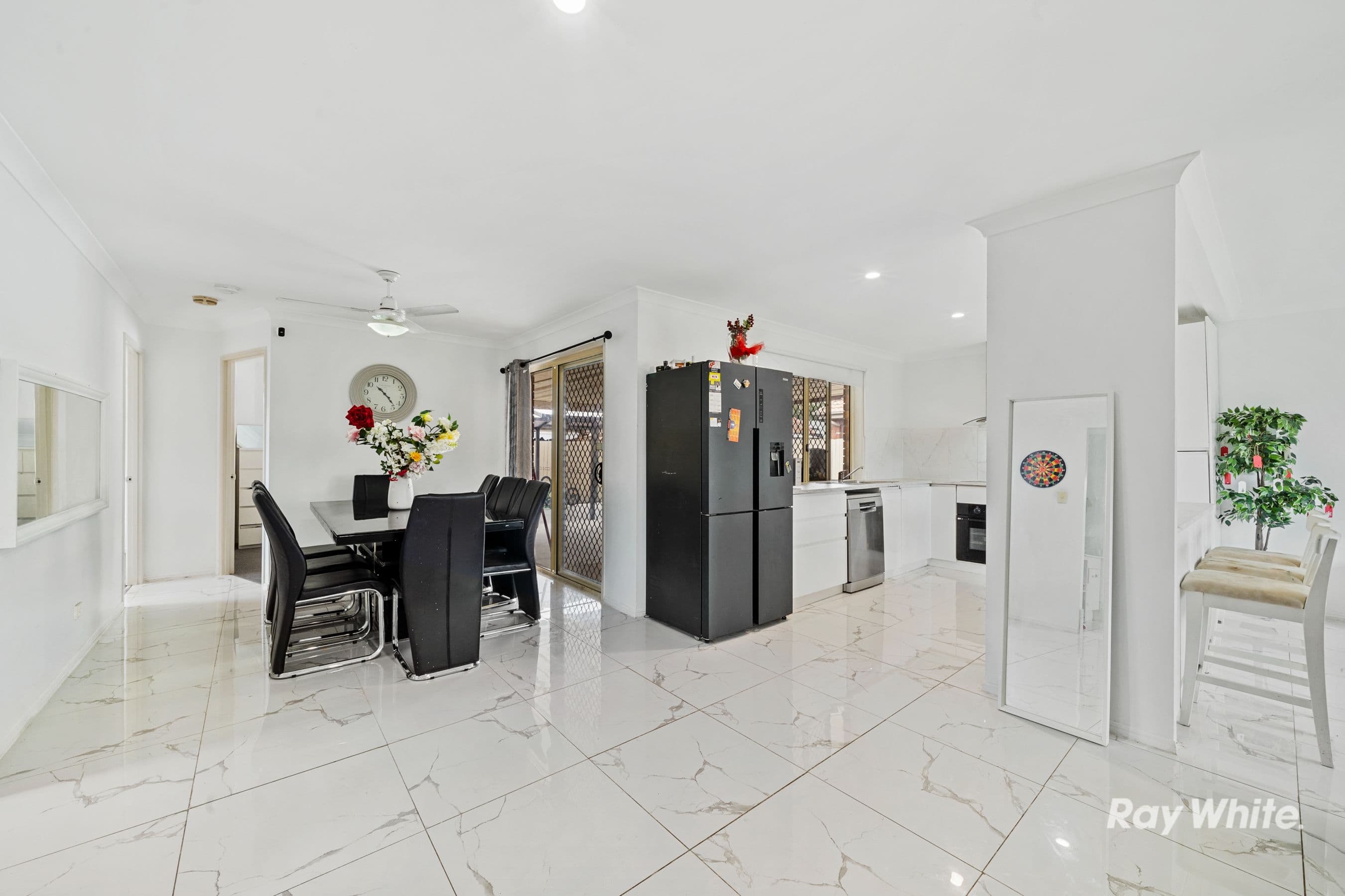 11 Cherrytree Place, Waterford West QLD 4133, Waterford West - Thumbnail 6