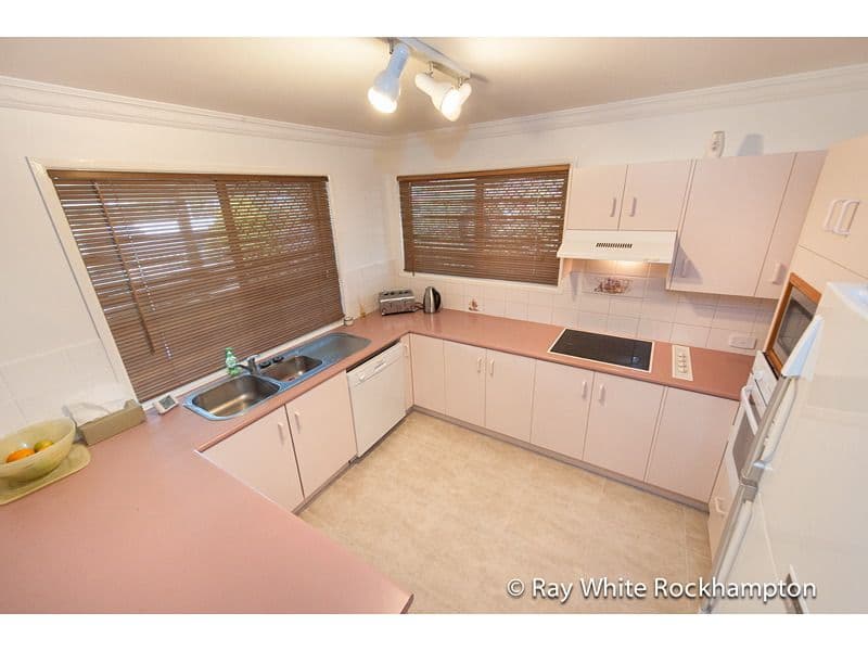 19 Permien Street, NORMAN GARDENS QLD 4701, Norman Gardens - Thumbnail 7