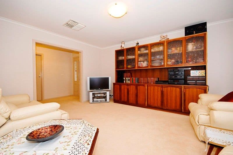 42 Country Club Drive, CHIRNSIDE PARK VIC 3116, Chirnside Park - Thumbnail 3