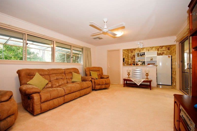 42 Country Club Drive, CHIRNSIDE PARK VIC 3116, Chirnside Park - Thumbnail 7