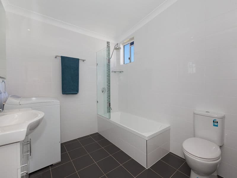 26 Coleman Street, GRACEVILLE QLD 4075, Graceville - Thumbnail 6