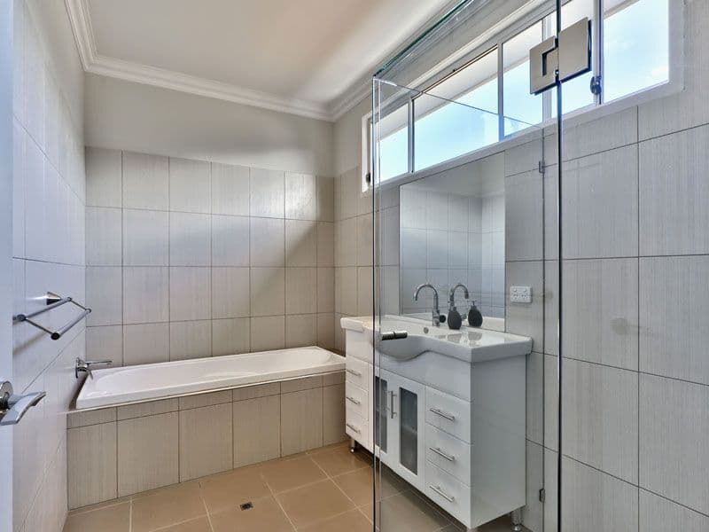 54 Shelley Street, CANNON HILL QLD 4170, Cannon Hill - Thumbnail 7