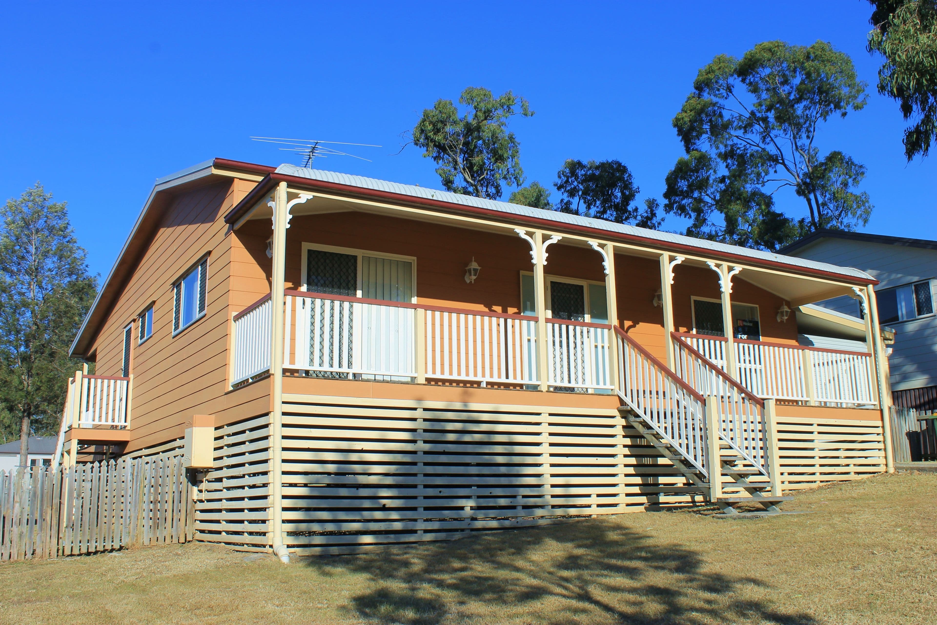 11 Chalmers Place, North Ipswich QLD 4305, North Ipswich - Thumbnail 2