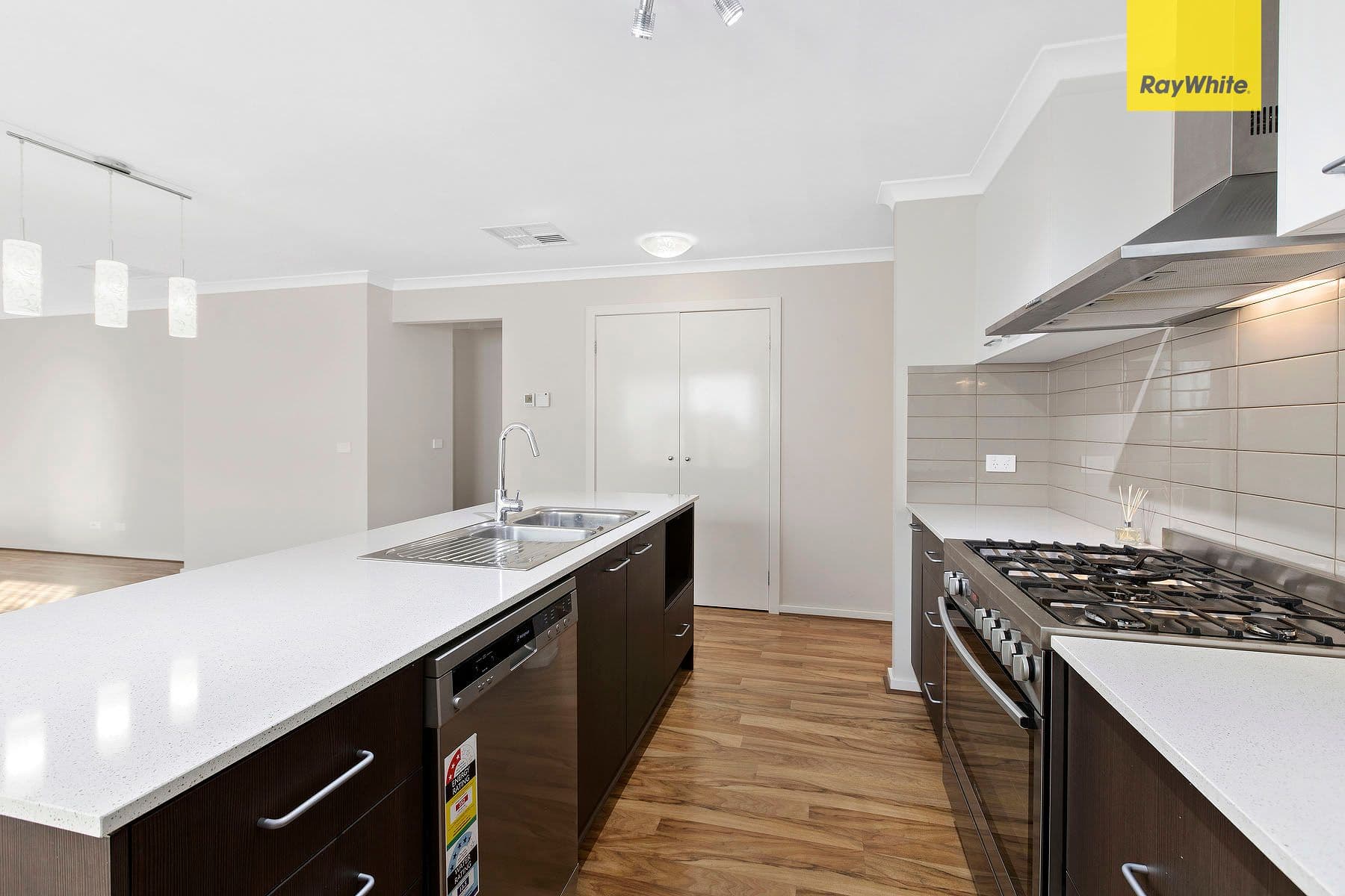 12 Collins Street, St Albans VIC 3021, St Albans - Thumbnail 2