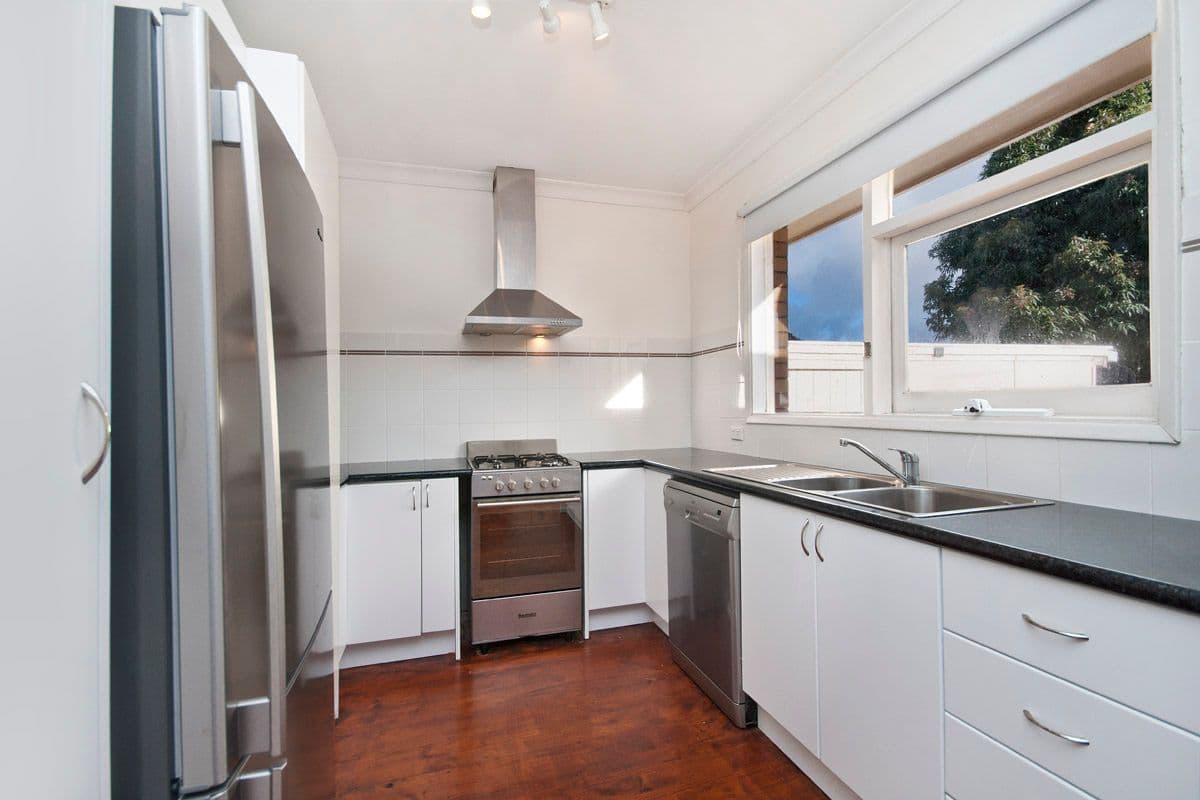 34 Allan Street, Warrnambool VIC 3280, Warrnambool - Thumbnail 3