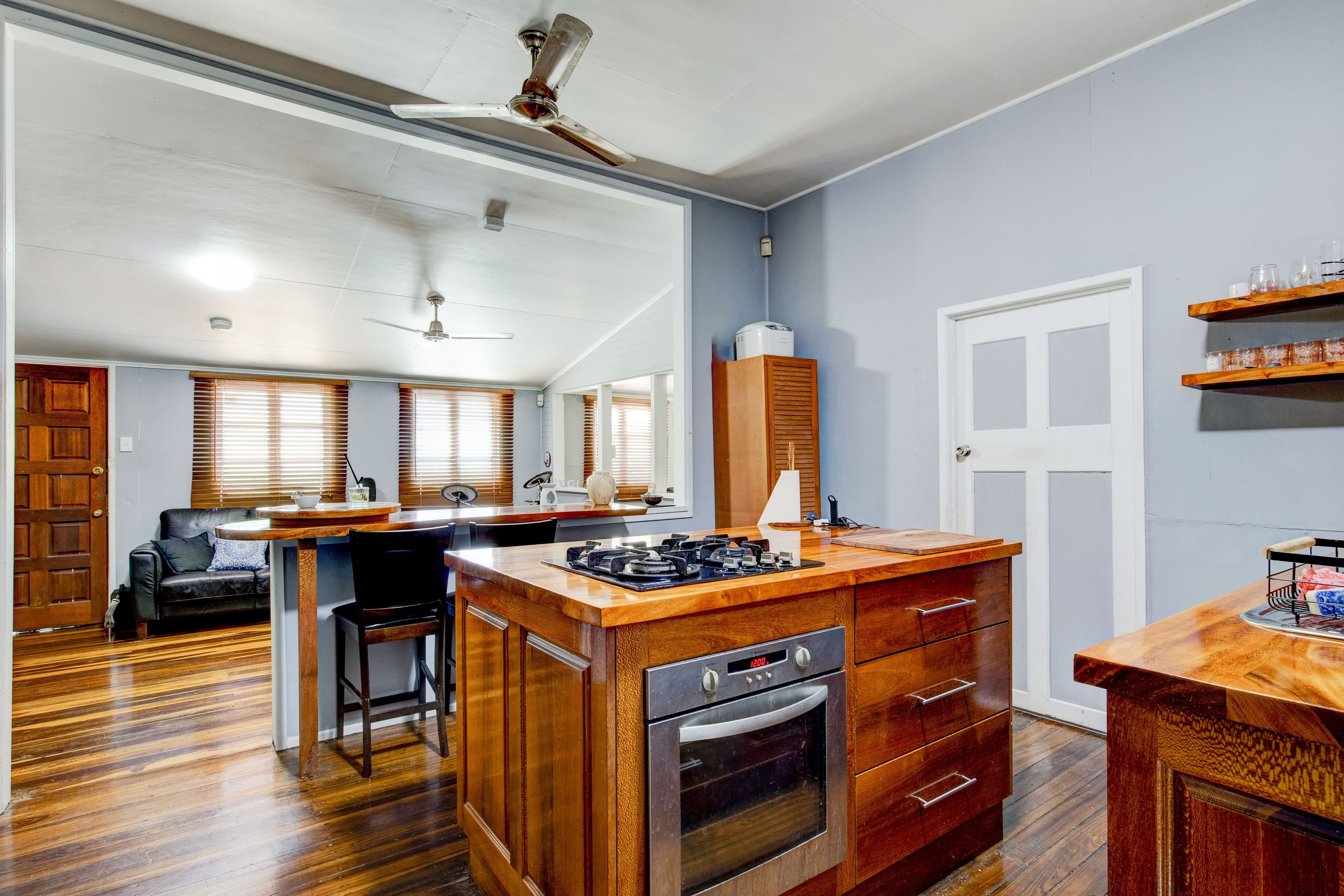 12 Seaview Street, Mission Beach QLD 4852, Mission Beach - Thumbnail 6
