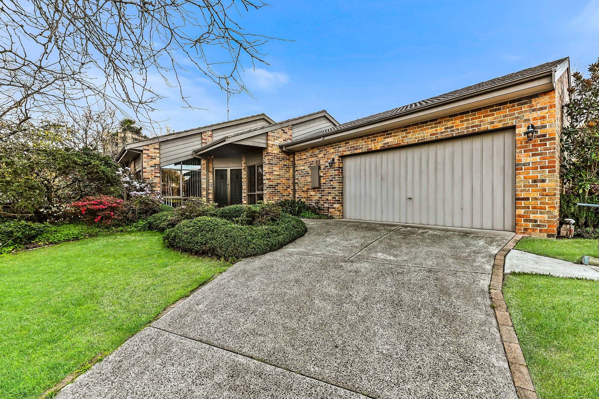 8 Michael Court, Berwick VIC 3806, Berwick - Thumbnail 2