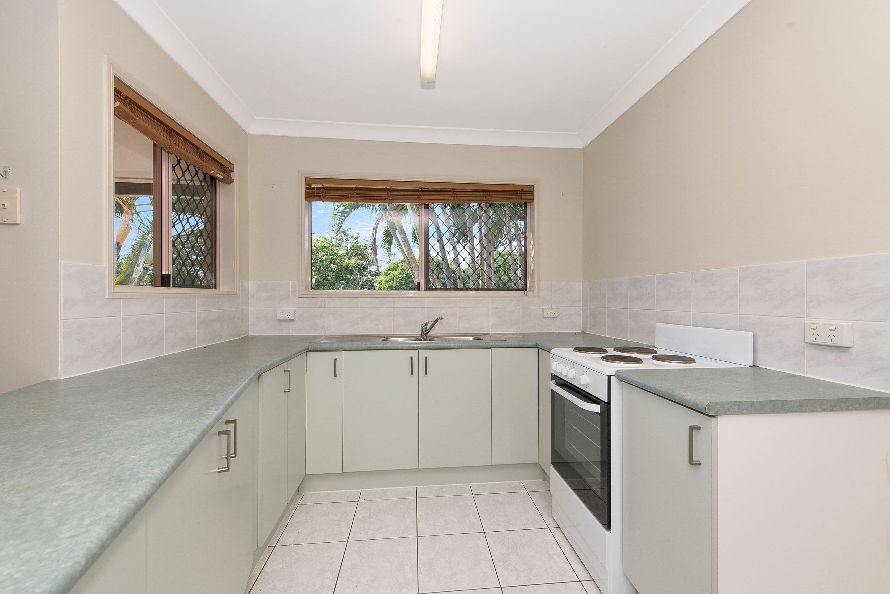13 Second Avenue, Railway Estate QLD 4810, Railway Estate - Thumbnail 3