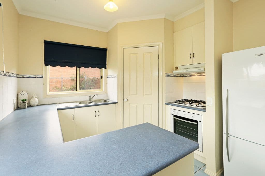 1 Bayfield Court, Newcomb VIC 3219, Newcomb - Thumbnail 4