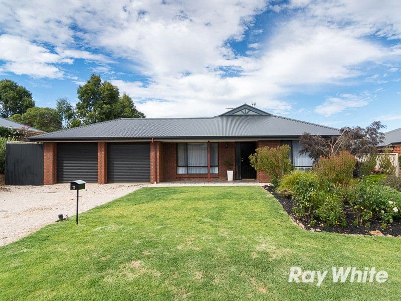 11 Bateman Street, Strathalbyn SA 5255, Strathalbyn - Image 1