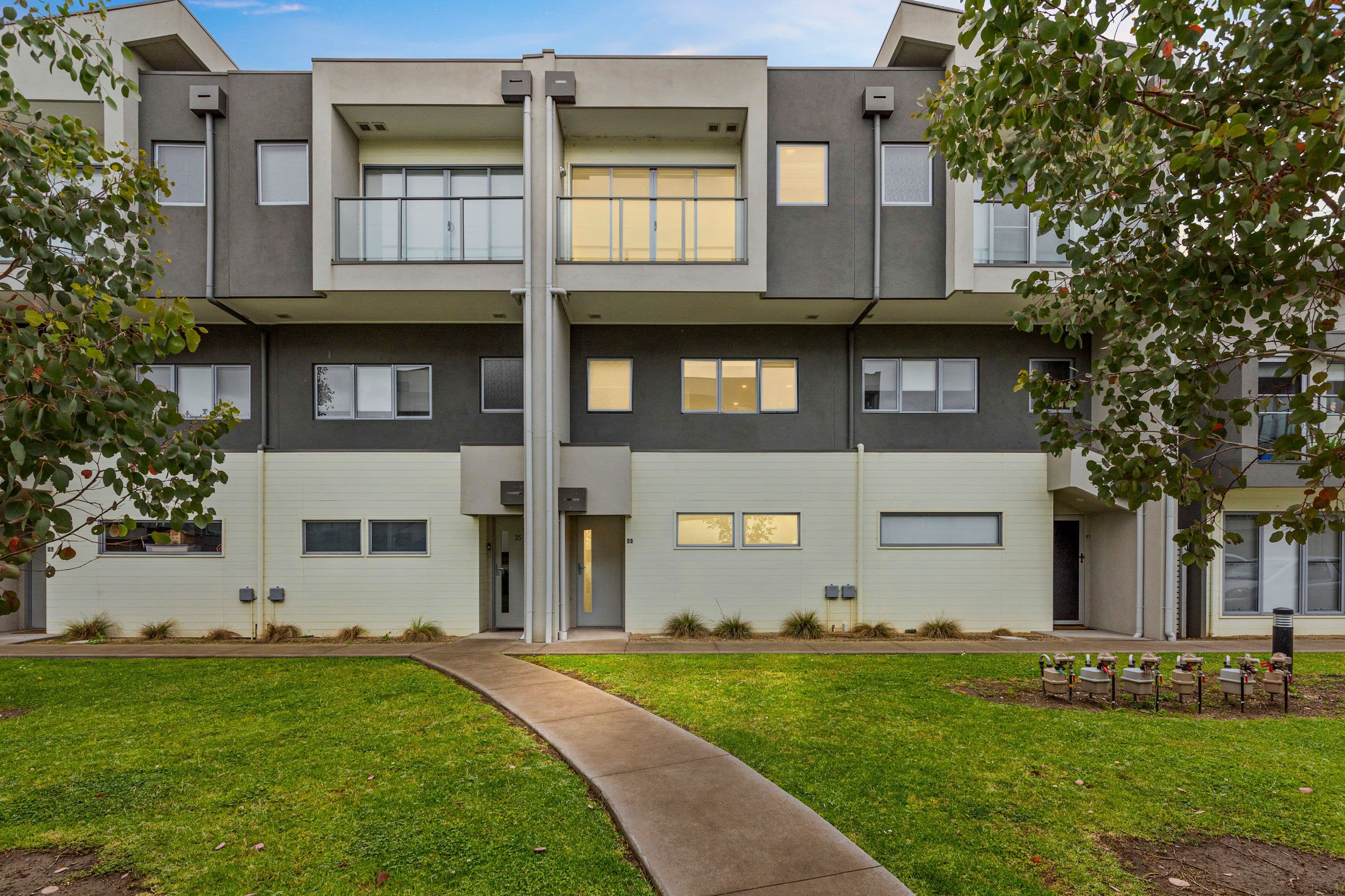 23 Topal Drive, Officer VIC 3809, Officer - Image 1