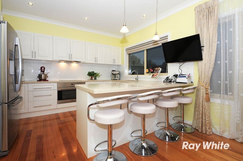38 Blackwood Drive, HAMPTON PARK VIC 3976, Hampton Park - Thumbnail 3
