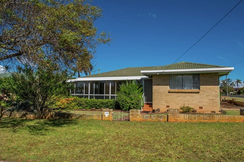 6 Corriedale Crescent, Harristown - Image 1