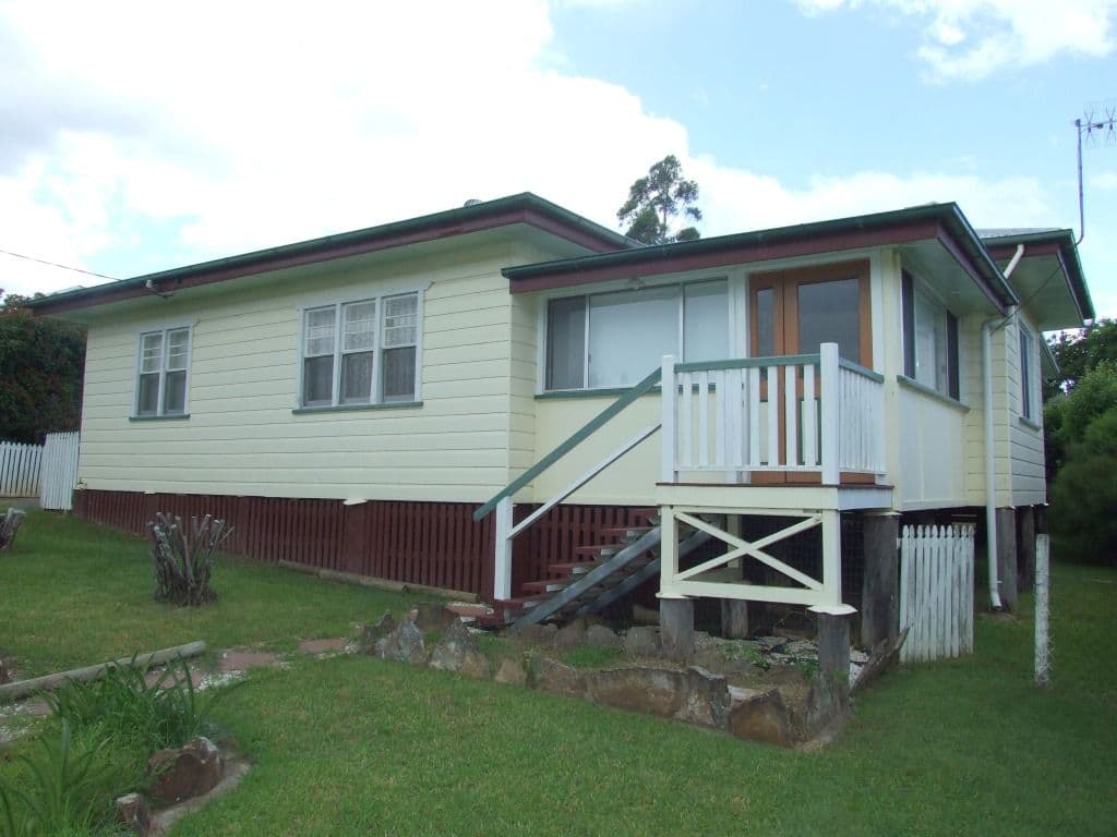 17 Albert Street, Crows Nest QLD 4355, Crows Nest - Image 1