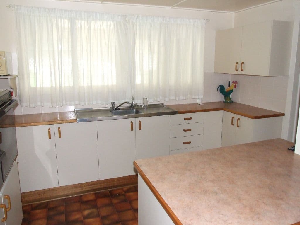 17 Albert Street, Crows Nest QLD 4355, Crows Nest - Thumbnail 2