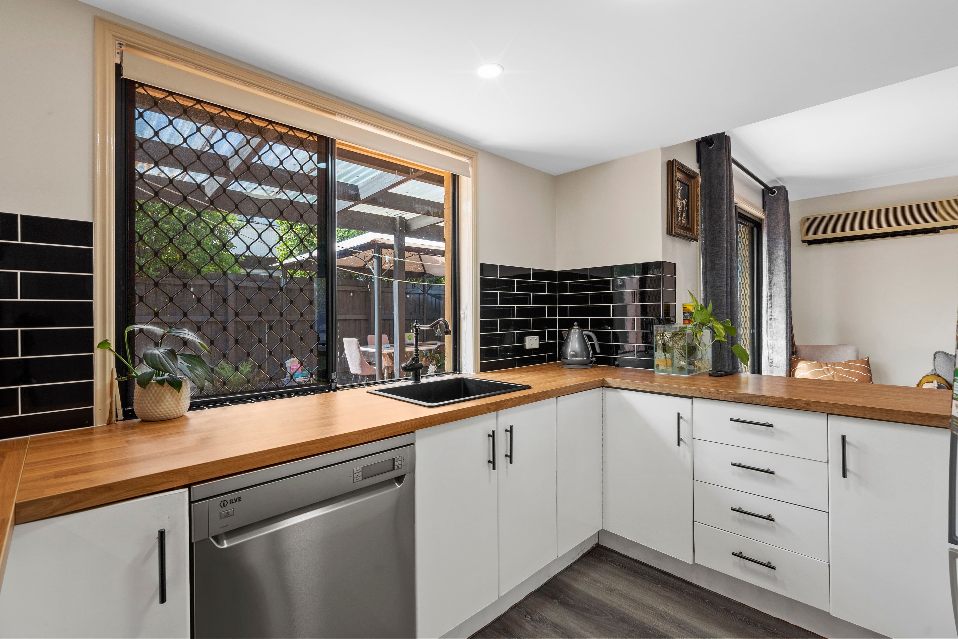 8 Deason Street, Sunnybank QLD 4109, Sunnybank - Thumbnail 6