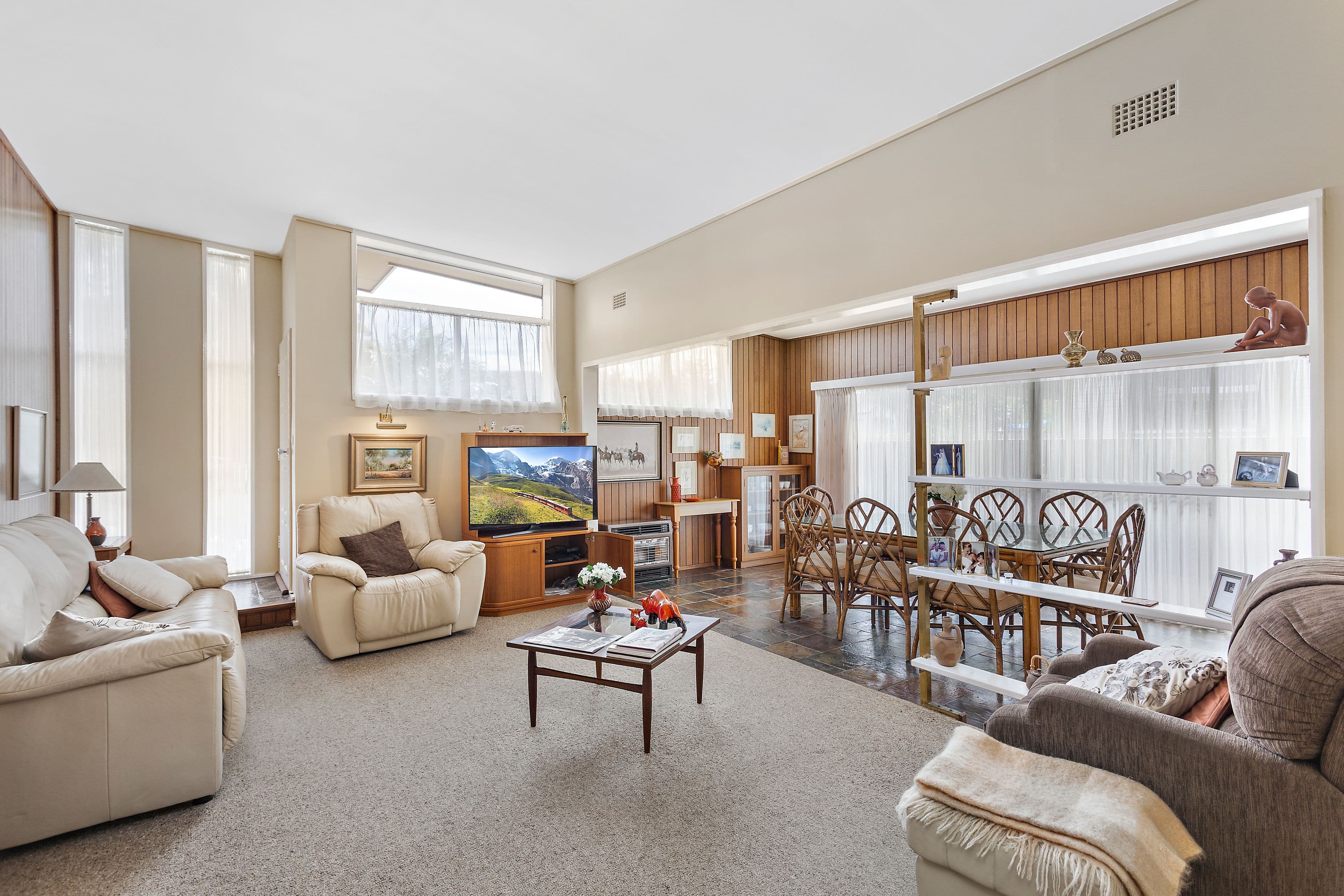 27 Spinks Road, East Corrimal - Thumbnail 2