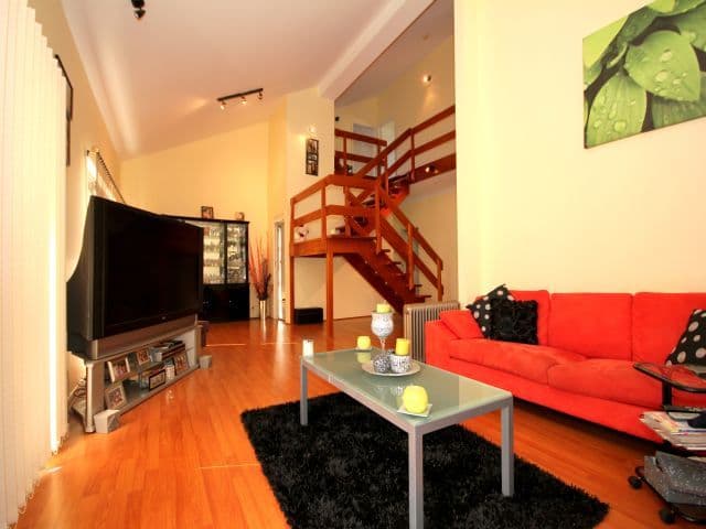 18A Cumberland Avenue, GEORGES HALL NSW 2198, Georges Hall - Thumbnail 2