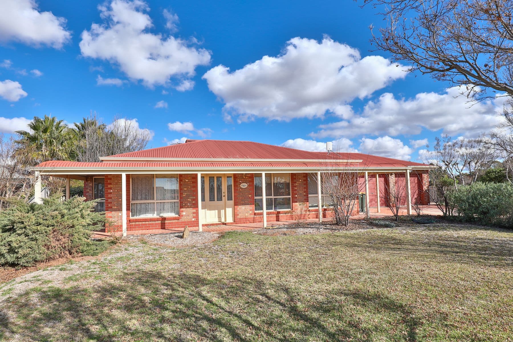 130 Fifth Street, Nichols Point - Image 1
