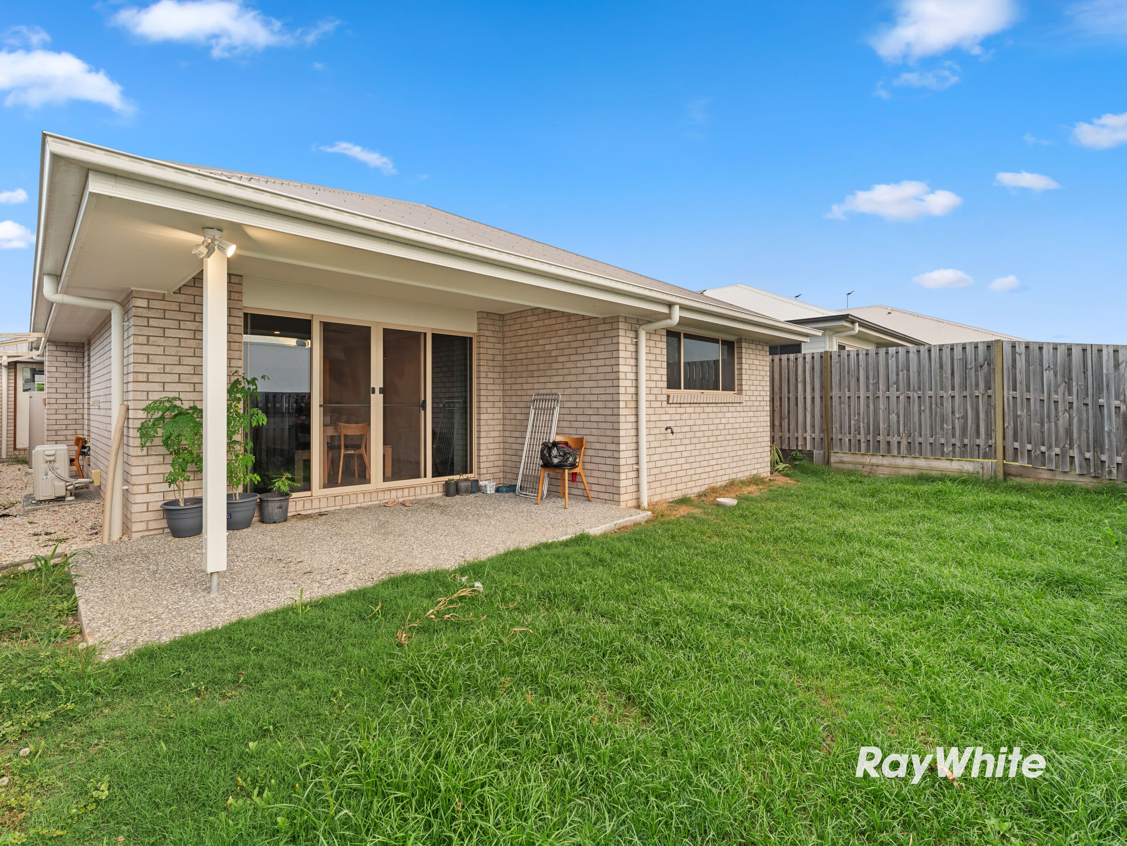 3 Haystack Close, Park Ridge QLD 4125, Park Ridge - Thumbnail 2