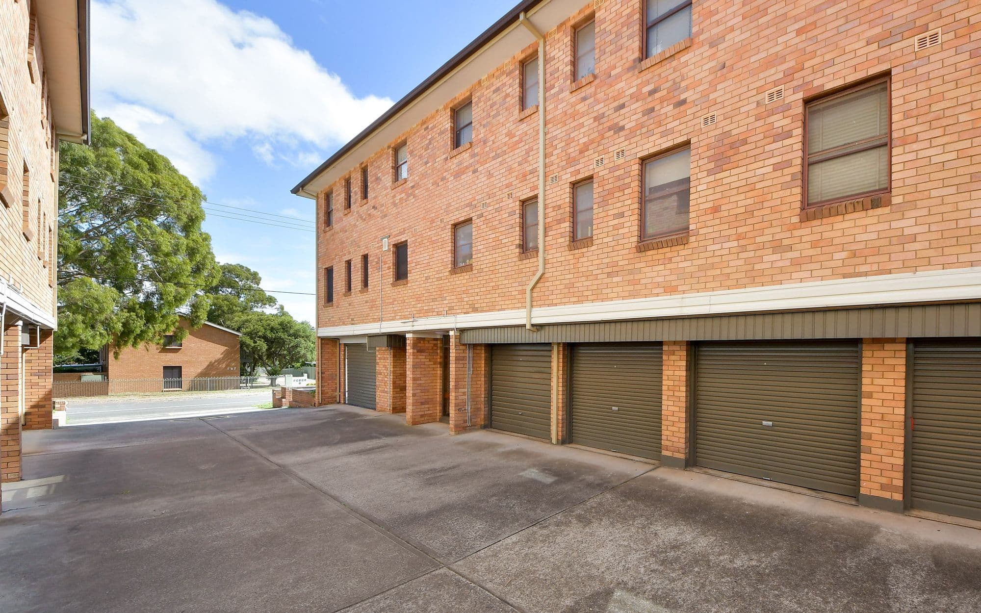 192- 195 Lindesay Street, Campbelltown NSW 2560, Campbelltown - Thumbnail 2