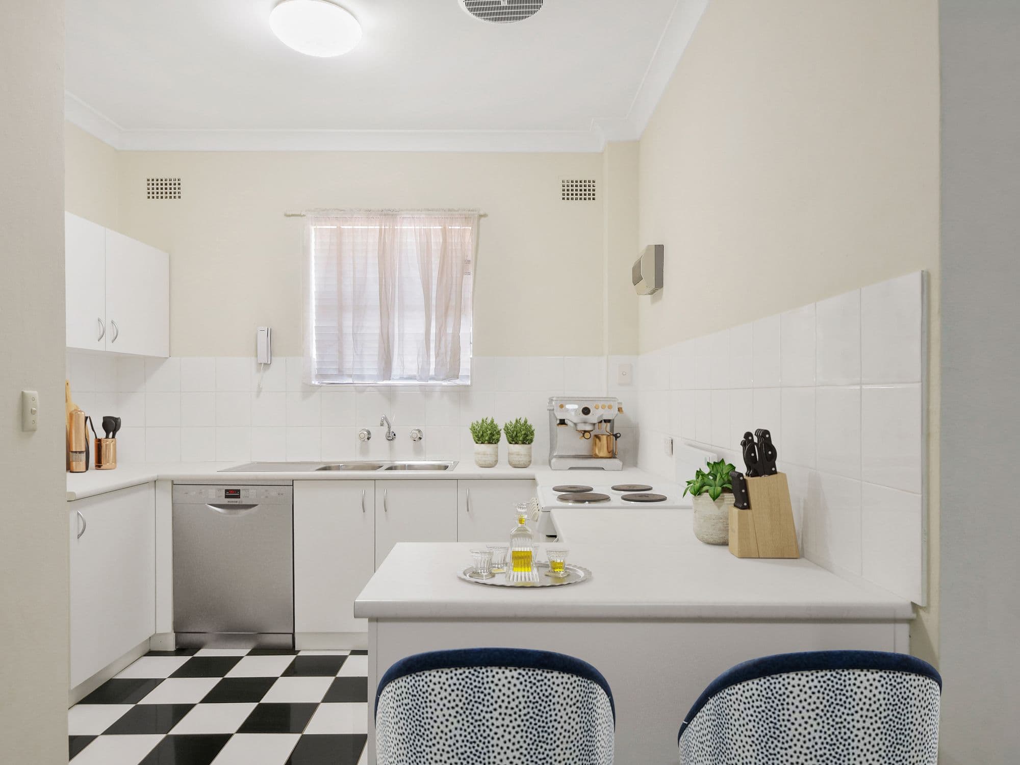 192- 195 Lindesay Street, Campbelltown NSW 2560, Campbelltown - Thumbnail 7