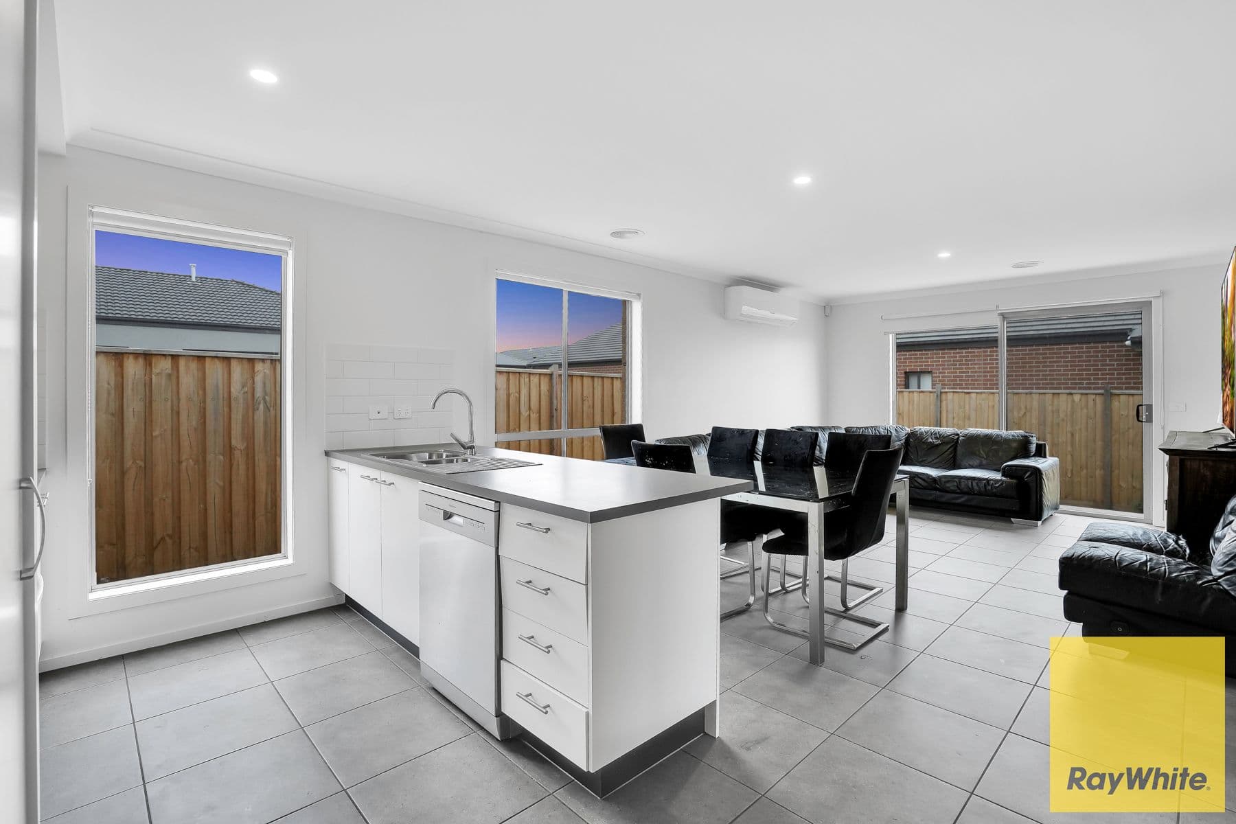 71 Fuchsia Drive, Rockbank VIC 3335, Rockbank - Thumbnail 6